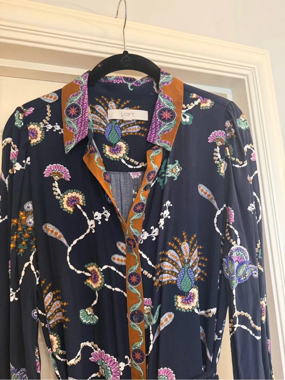 LOFT Black Floral Midi Shirt Dress with Contrast Trim - Picture 2 of 5